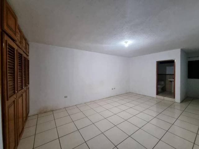 CASA EN VENTA DENTRO DE COLONIA PINARES, SAN CRISTÓBAL — foto 11
