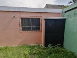 Casa en Venta de 1 Nivel en Colonia Mariscal Zona 11
