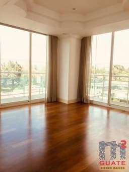 Apartamento de 330.68 m2 de construcción en Renta, Zona 14