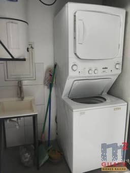 Apartamento de 72 m2 de construcción en Renta, Zona 04