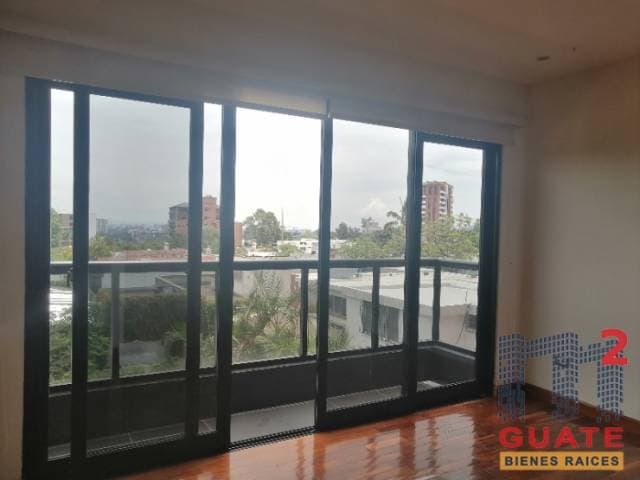 Apartamento de 120 m2 de construcción en Renta, Zona 15 — foto 6