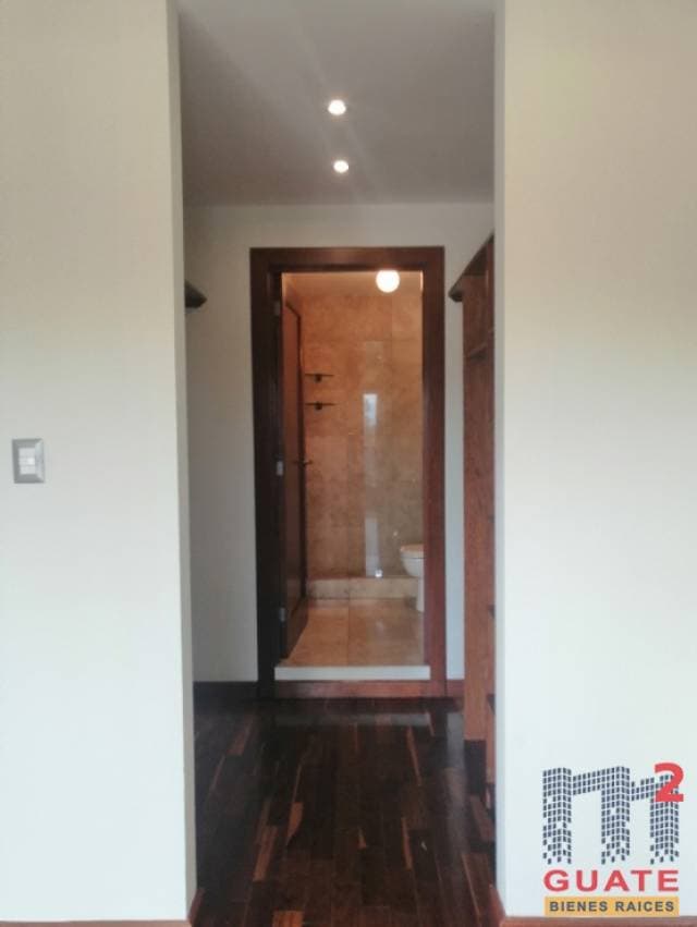 Apartamento de 120 m2 de construcción en Renta, Zona 15 — foto 12