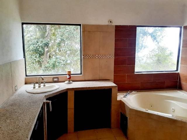 CASA EN VENTA EL ENCINAL Z.7 MIXCO (GANGA) — foto 9