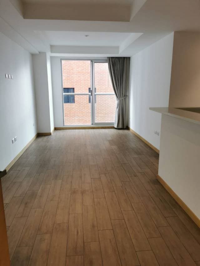 Alquilo apartamento en zona 10, Edificio Cityhause — foto 4
