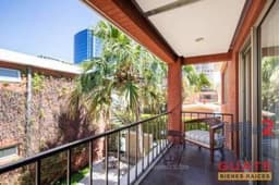 Apartamento de 135 m2 de construcción en Renta, Zona 10