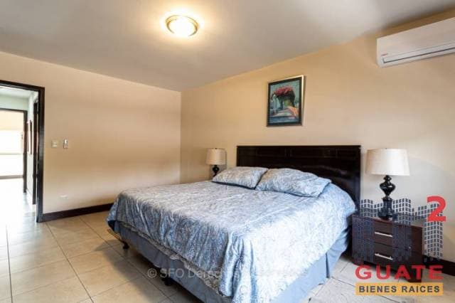 Apartamento de 135 m2 de construcción en Renta, Zona 10 — foto 11