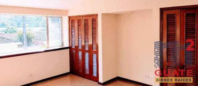 Casa de 500 m2 de construcción Renta, Zona 14 — foto 13