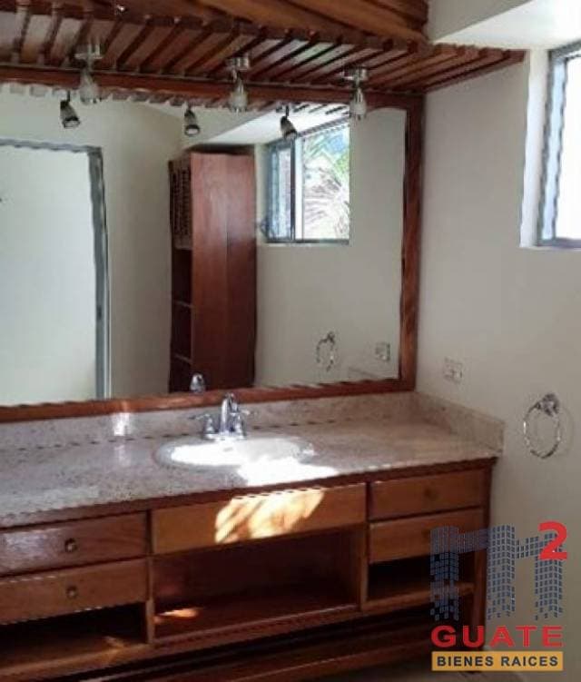 Casa de 500 m2 de construcción Renta, Zona 14 — foto 14