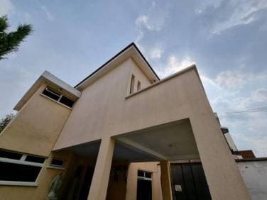 Casa en Venta y Renta Pinares de San Cristóbal — foto 1