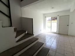 CASA EN VENTA Z.5 VILLA NUEVA DENTRO DE RESIDENCIAL PRIVADO
