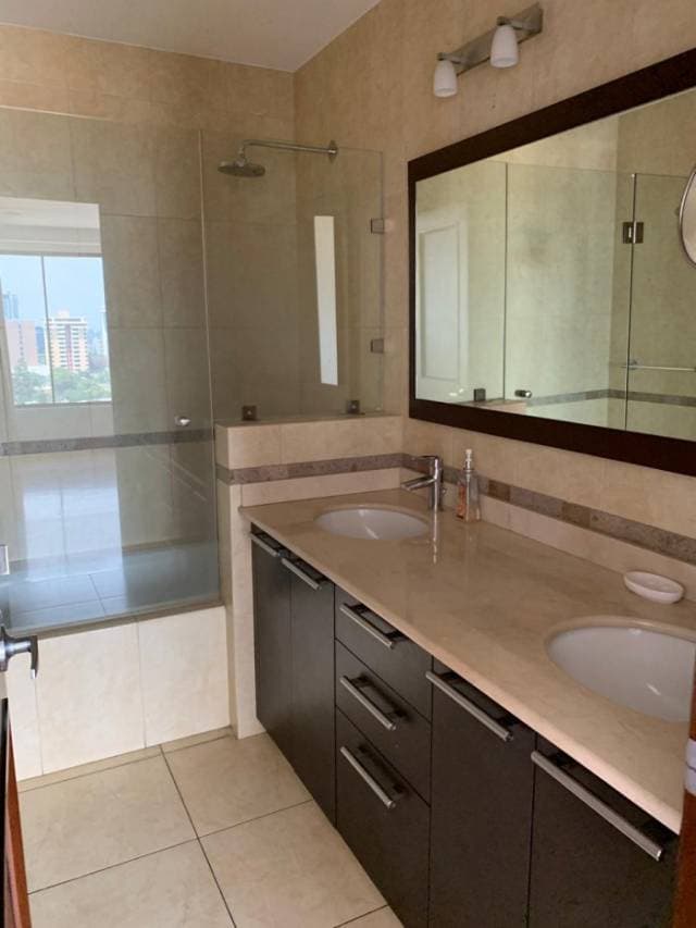 Alquiler apartamento zona 10 — foto 5