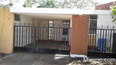 Alquilo linda Casa centrica en zona 3 Col. Lo  de bram — foto 1