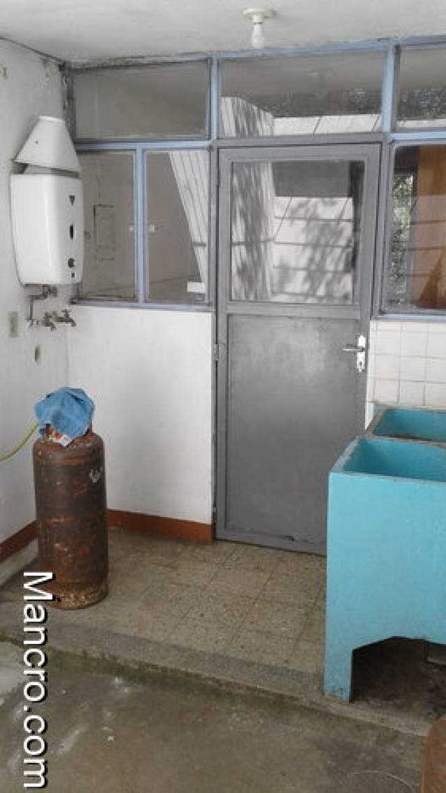 Alquilo linda Casa centrica en zona 3 Col. Lo  de bram — foto 2