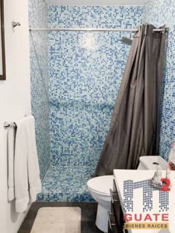 Apartamento de 80 m2 de construcción en Renta, Zona 04