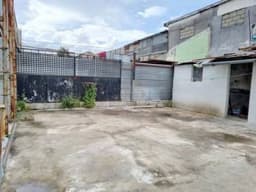 Terreno en Renta Zona 11 Carabanchel, uso comercial