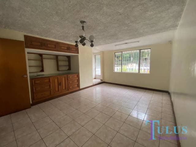 Casa en venta en zona 11 — foto 2