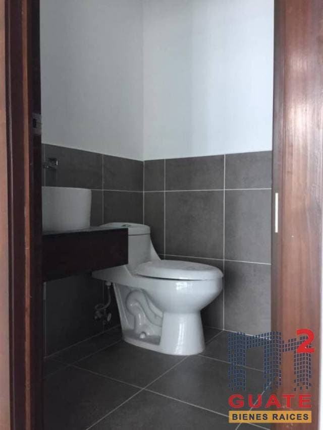 Oficina de 40 m2 de construcción en Renta, Zona 15 — foto 5