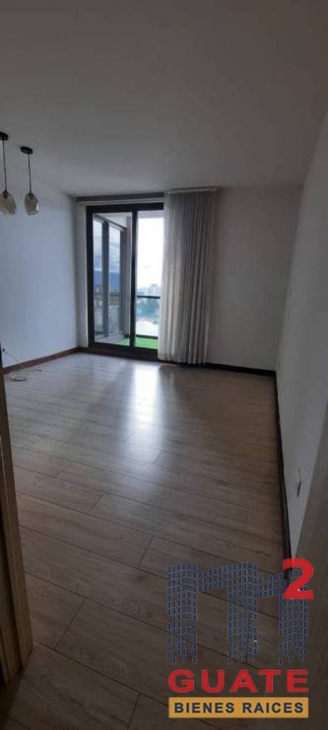 Apartamento de 97 m2 de construcción en Venta, Zona 10 — foto 2