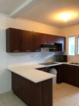 Apartamento en Renta de 3 Habitaciones Zona 14 La Villa
