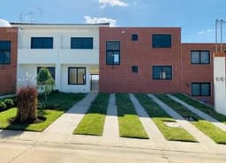 EN VENTA HERMOSA CASA EN SAN ISIDRO ZONA 16