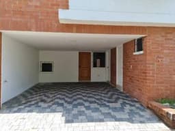 Casa en Renta en Condominio cerca de Mateo Flores Mixco