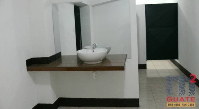 Ofibodega de 675 m2 de construcción en Renta, Zona 18 — foto 5