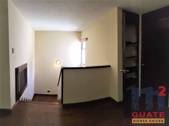 Casa de 214 m2 de construcción en Renta, Zona 14 — foto 5