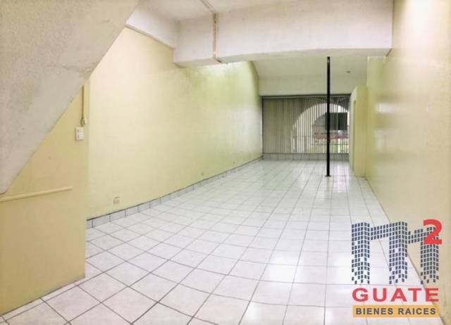 Local de 86 m2 de construcción en Renta, Zona 09 — foto 1