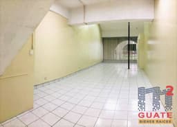 Local de 86 m2 de construcción en Renta, Zona 09