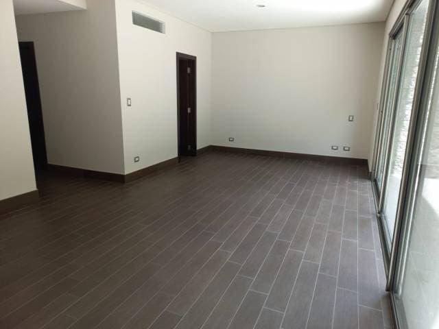 Alquilo Apartamento Tipo Estudio con Terraza en Zona 10 — foto 2