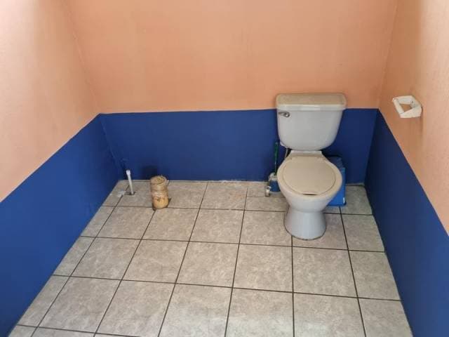 OFIBODEGA O COLEGIO EN RENTA EN SAN CRISTÓBAL — foto 9