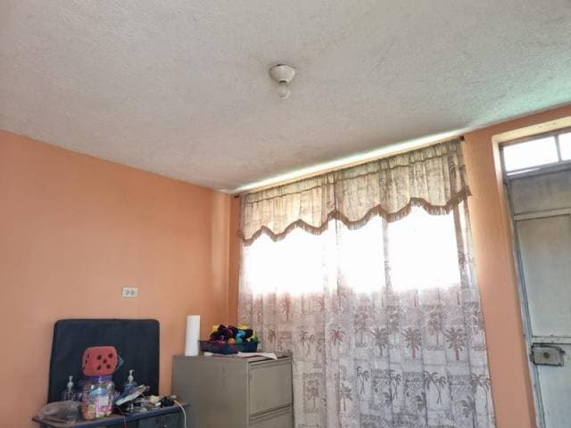OFIBODEGA O COLEGIO EN RENTA EN SAN CRISTÓBAL — foto 10