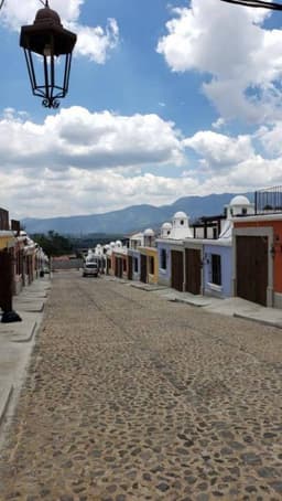 CityMax Antigua vende casa en Barrio Las Campanas