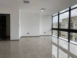 Alquilo clínica en edificio de zona 10