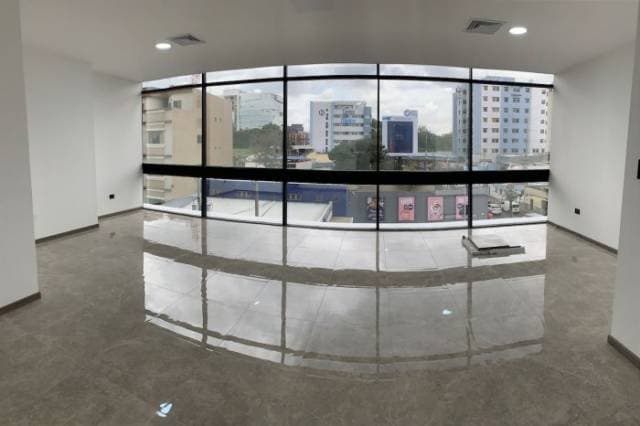 Alquilo clínica en edificio de zona 10 — foto 5