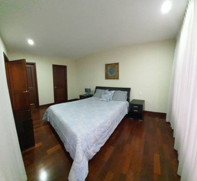 Apartamento en Venta o Alquiler en Zona 10 — foto 8
