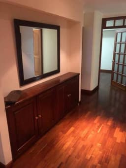 Rento Apartamento de 3 habitaciones en zona 10