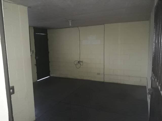 Bodega en Renta, sobre Calzada Principal zona 11 — foto 4