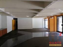 Local de 125 m2 de construcción en Renta, Zona 09