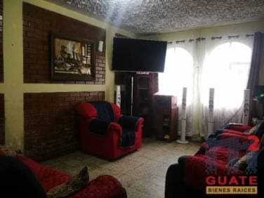 Casa de 432 m2 de construcción en Venta, Zona 12 — foto 1