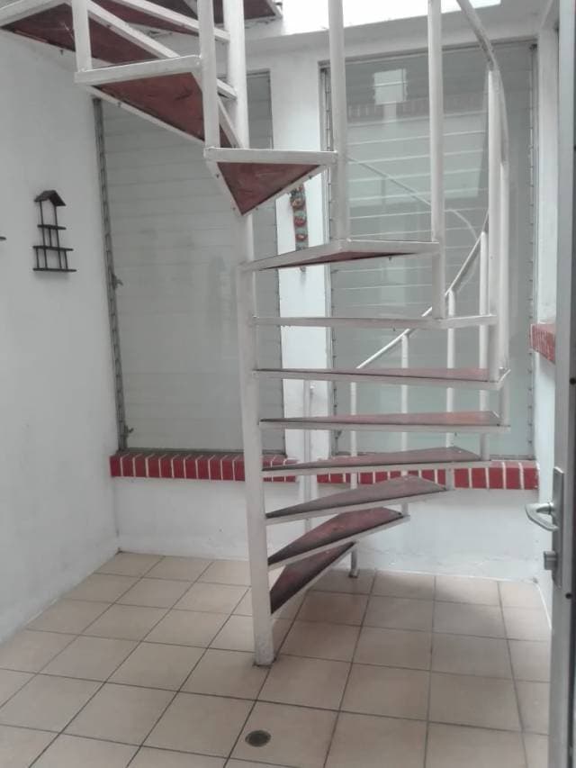 CASA EN VENTA CON SUELO COMERCIAL ESCUADRILLA ZONA 2 MIXCO — foto 4