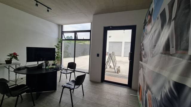 Ofibodegas en construcción en el Naranjo zona 4 Mixco — foto 2