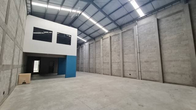 Ofibodegas en construcción en el Naranjo zona 4 Mixco — foto 4