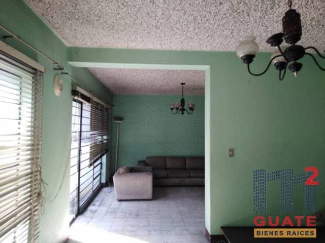Casa de 175 m2 de construcción, en Venta Zona 09 — foto 2