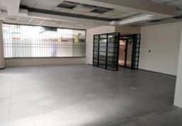 Local en venta en Gran portal Petapa Zona 12