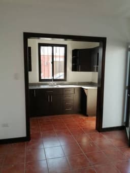HERMOSA CASA DE 1 NIVEL EN VENTA, CERCANO A ANTIGUA GUATEMALA