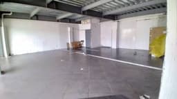 Rento Local Comercial de 92 mts2, en Zona 2