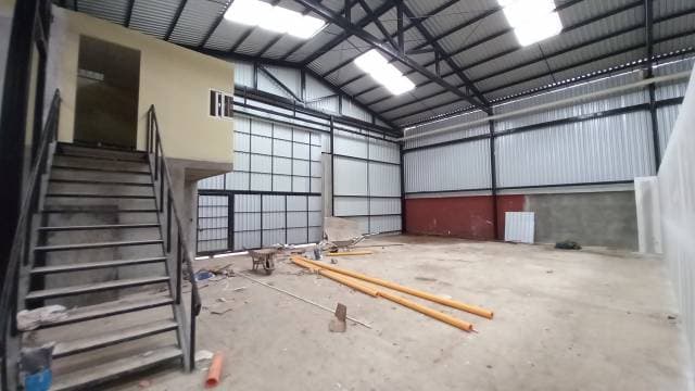 Bodega Comercial en Renta en San Cristóbal — foto 2