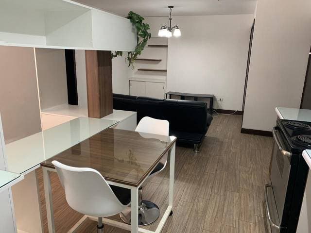 Apartamento amueblado en renta zona 15 — foto 4