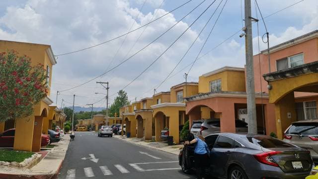 Venta en Casa en zona 2 Altos de San Angel — foto 2